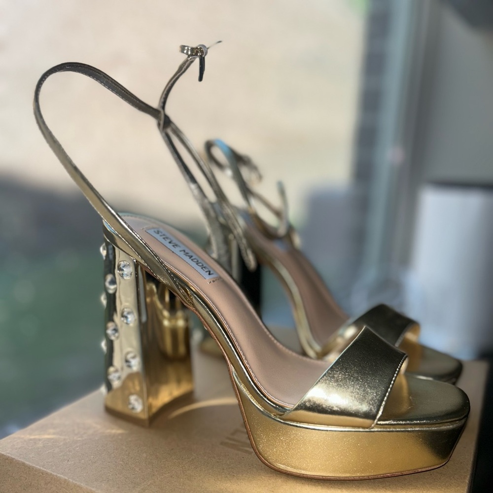 Gold Steve Madden Heel